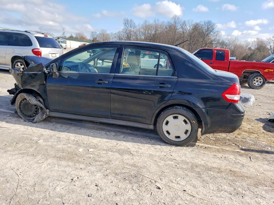 2008 Nissan Versa s