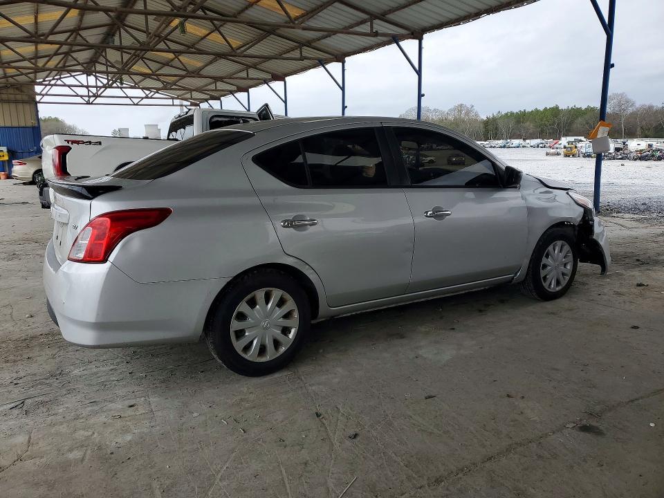 2018 Nissan Versa s