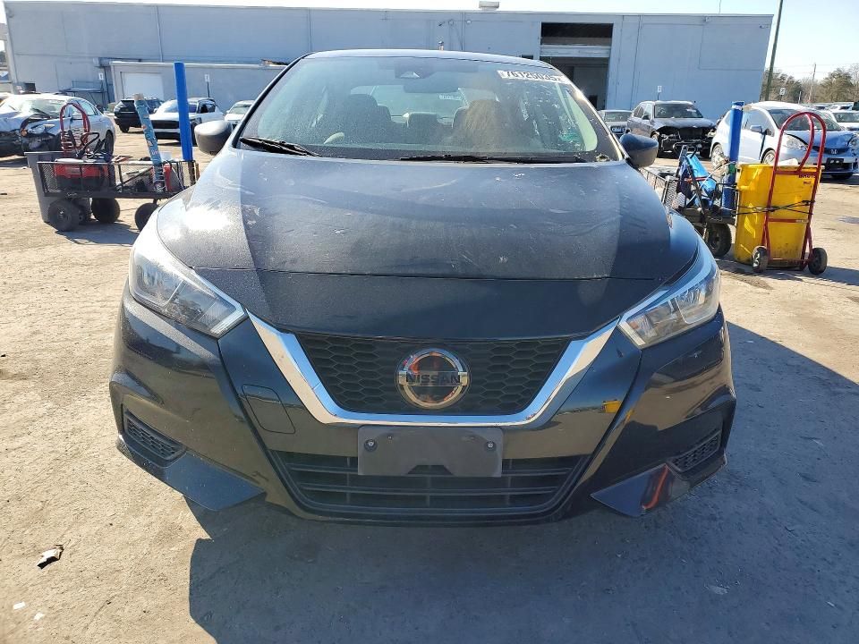 2020 Nissan Versa s