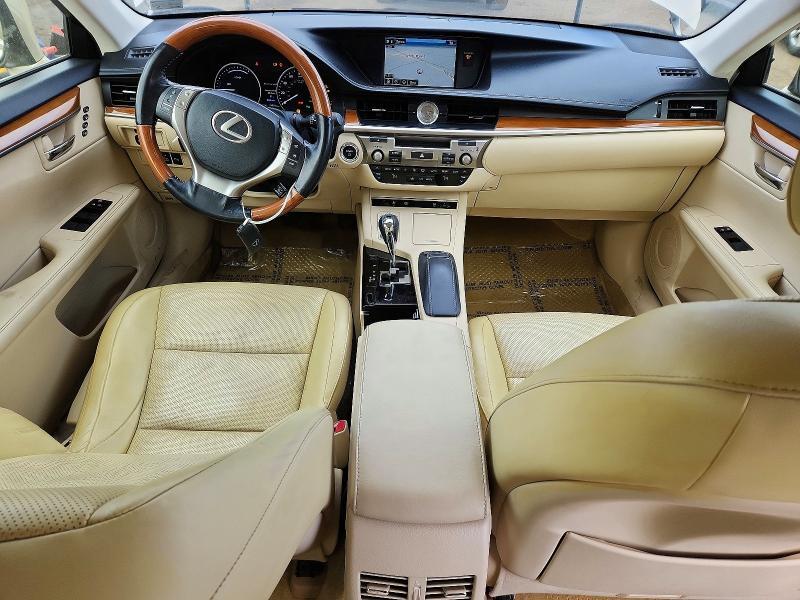 2015 Lexus Es 300h