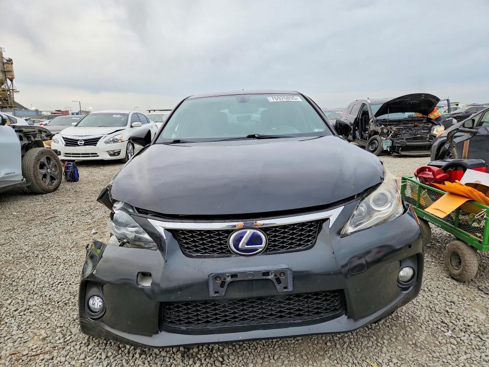 2013 Lexus Ct 200h Base