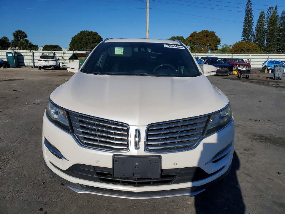 2015 Lincoln Townhouse MKC