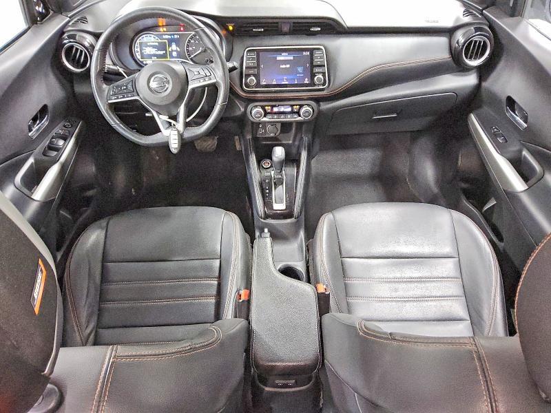 2020 Nissan Kicks sr