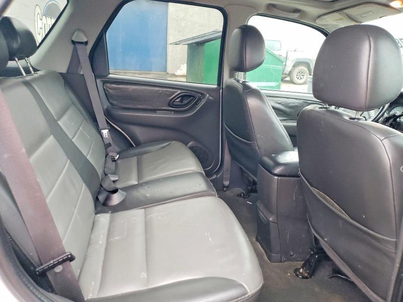 2004 Ford Escape xlt