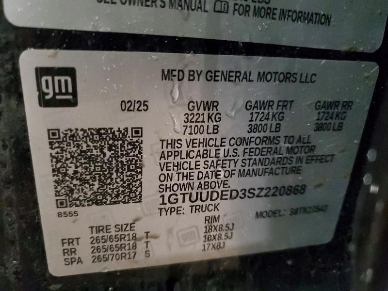 2025 GMC Sierra K1500 slt