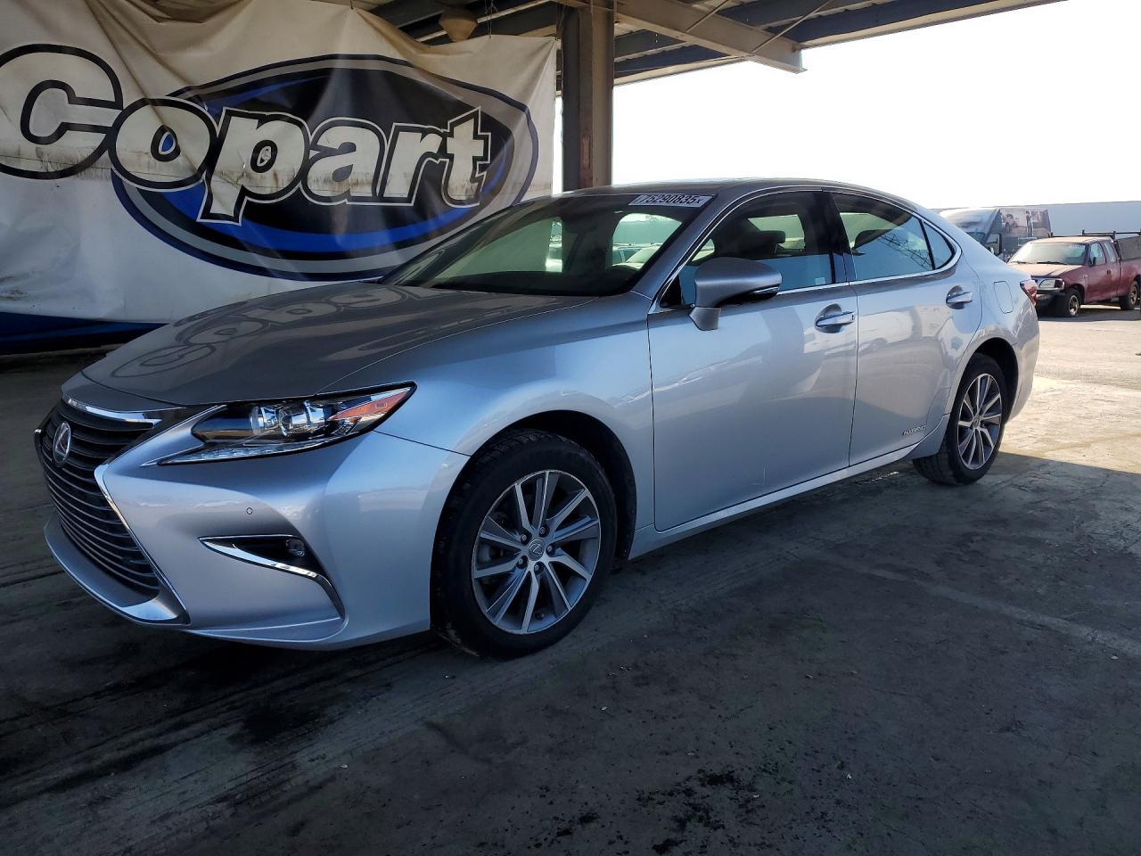 2016 Lexus Es 300h