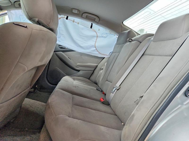 2010 Nissan Altima Base