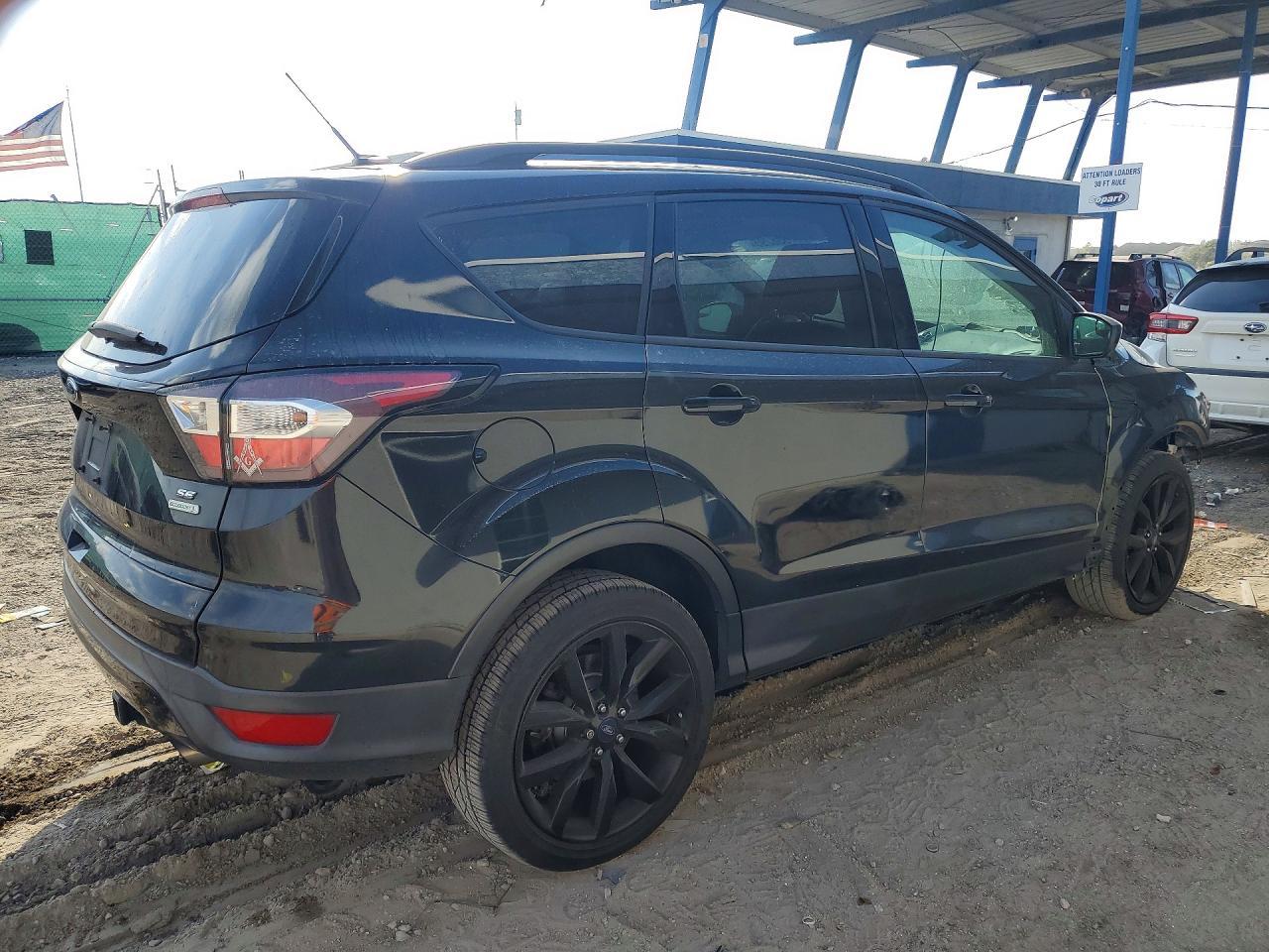 2017 Ford Escape se