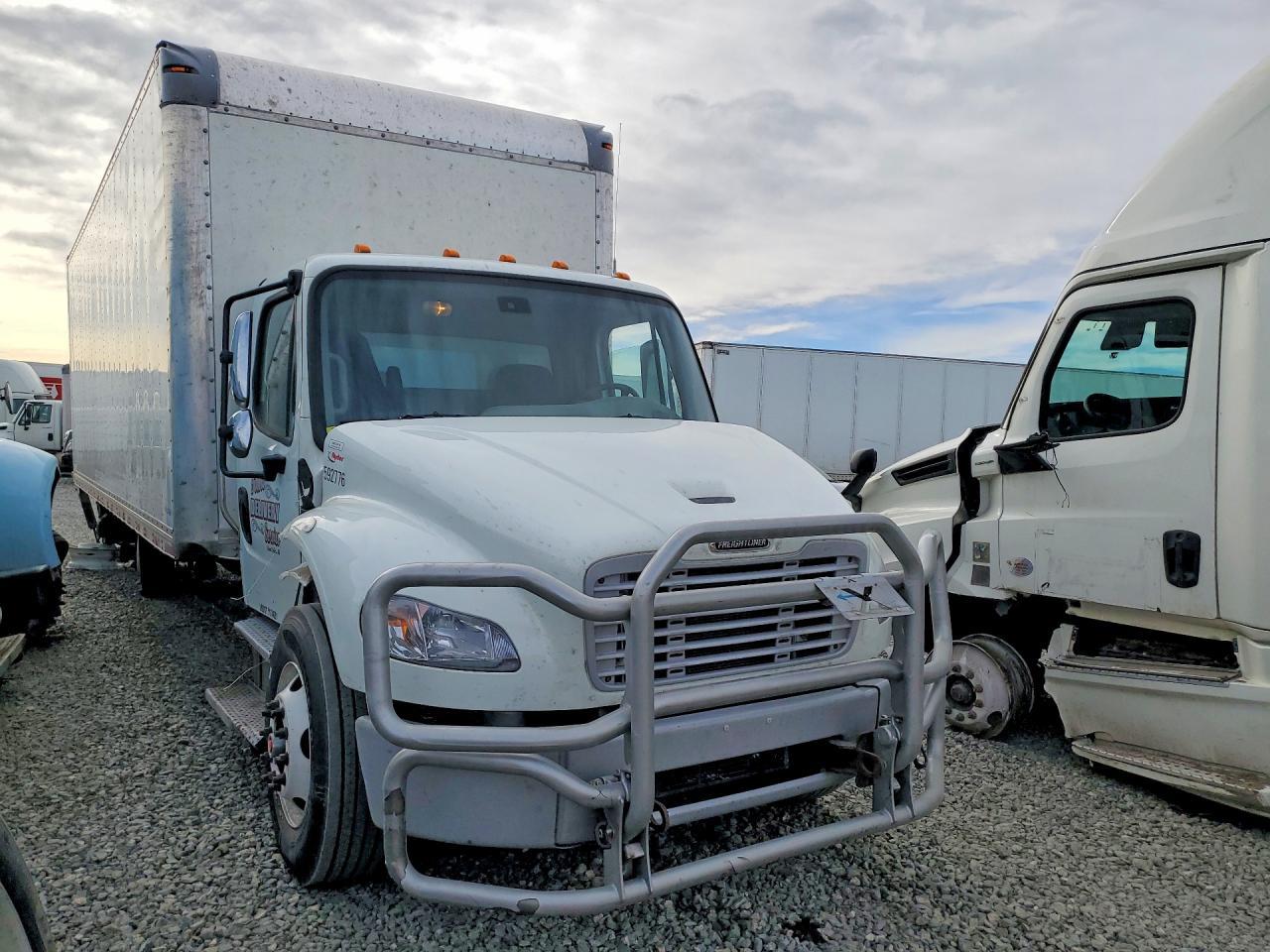 2024 Freigliner 2024 Freightliner Business Class M2 BOX Truck