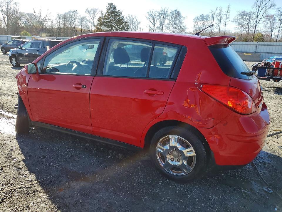 2010 Nissan Versa 1.8 s