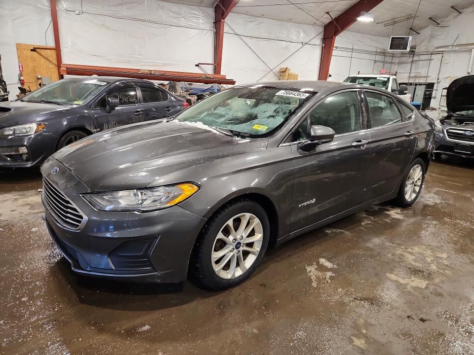 2019 Ford Fusion se