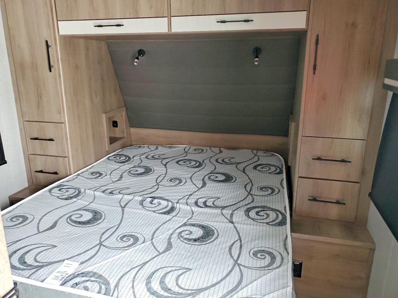 2023 Grand Design Imagine XL Camper