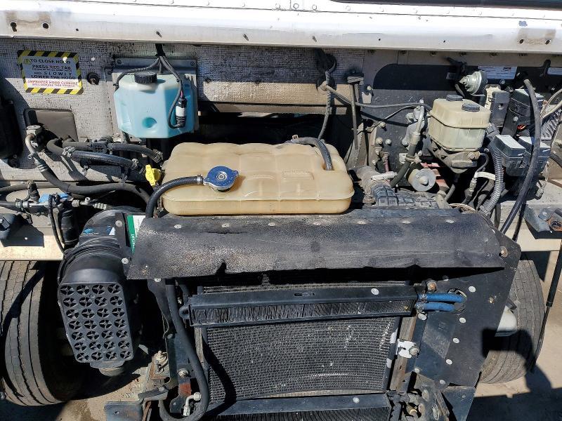 2017 Freigliner 2017 Freightliner MT45G Chassis Delivery Truck