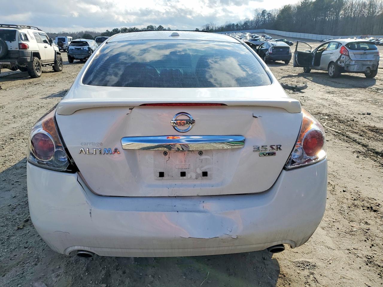2011 Niss Altima sr