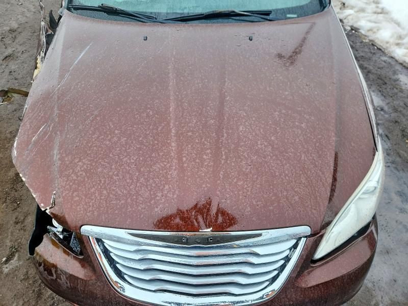 2013 Chrysler 200 lx