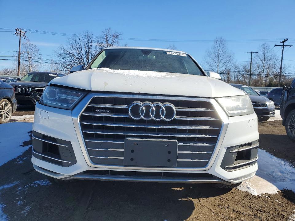 2017 Audi Q7 Premium Plus