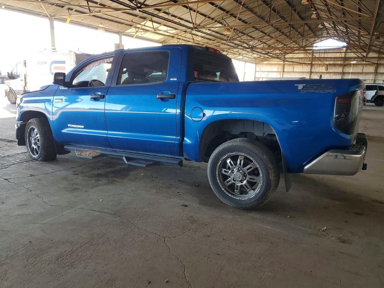 2016 Toyota Tundra Crewmax SR5