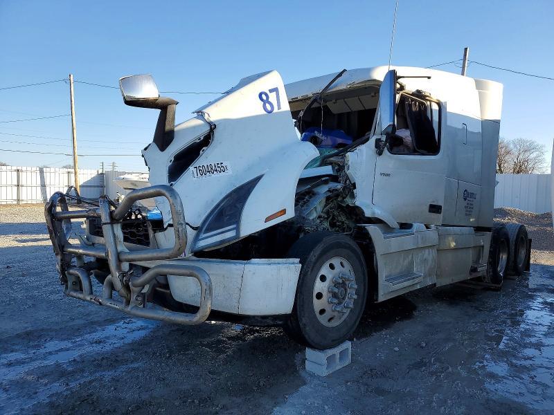 2025 Volvo VNR Semi Truck