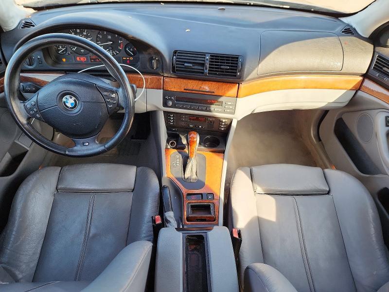 2001 BMW 530 i Automatic