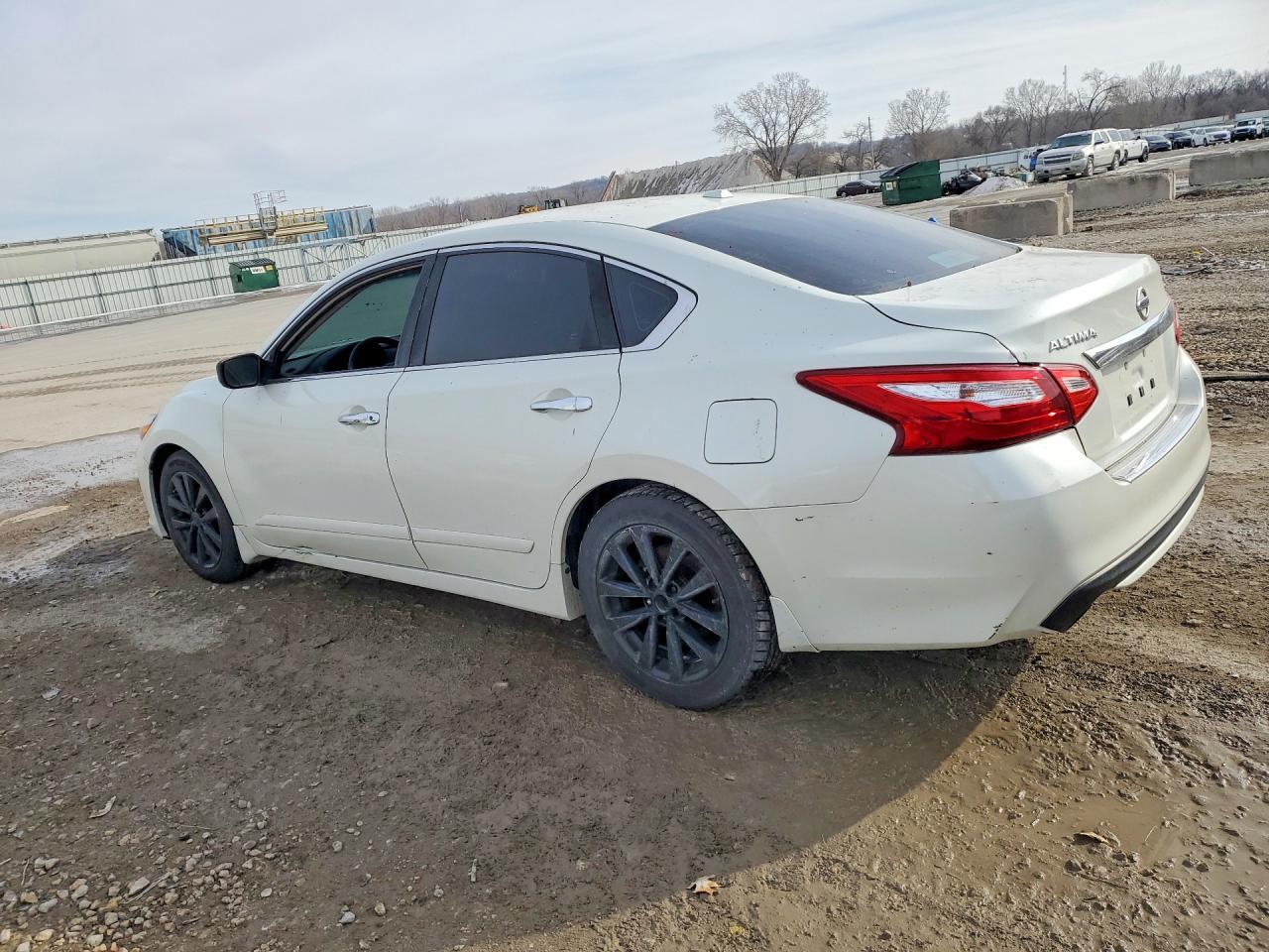 2016 Niss Altima 2.5