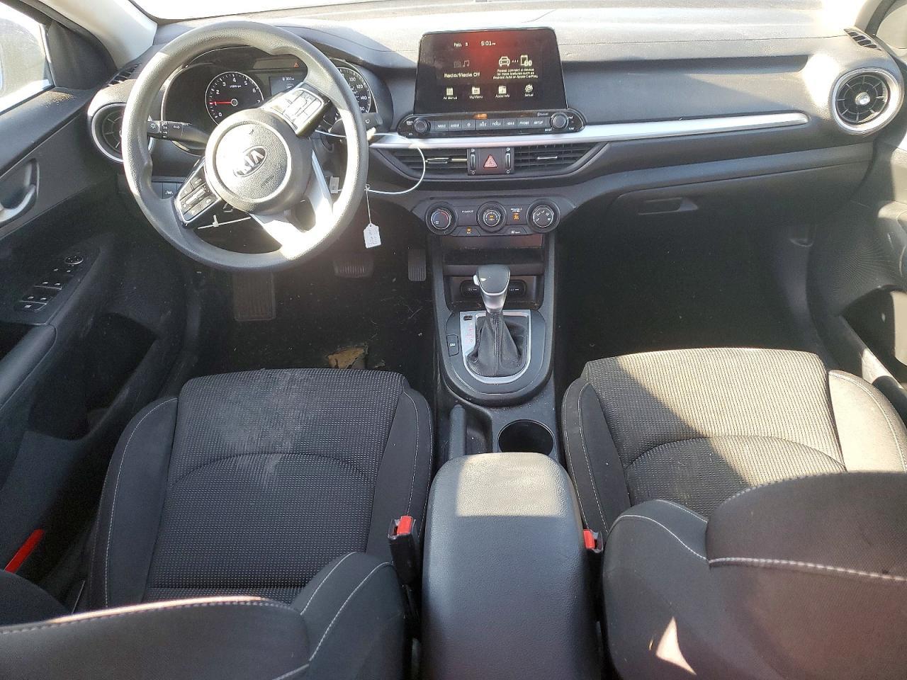 2021 KIA Forte fe