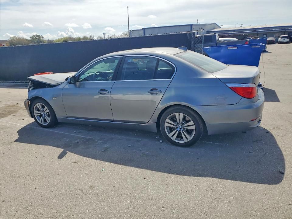 2010 BMW 528 i
