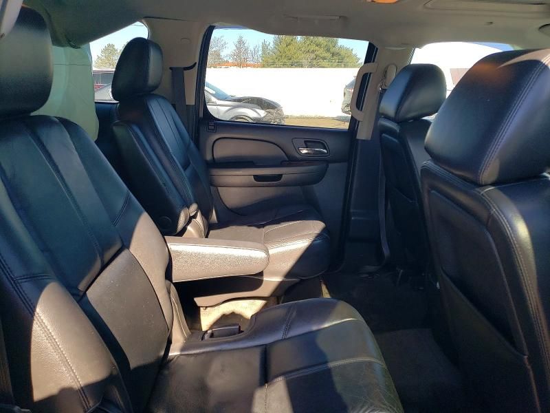 2013 Chevrolet Suburban K1500 lt