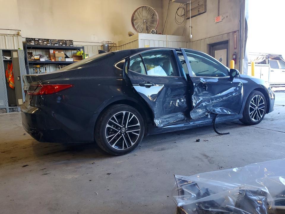 2025 Toyota Camry xle