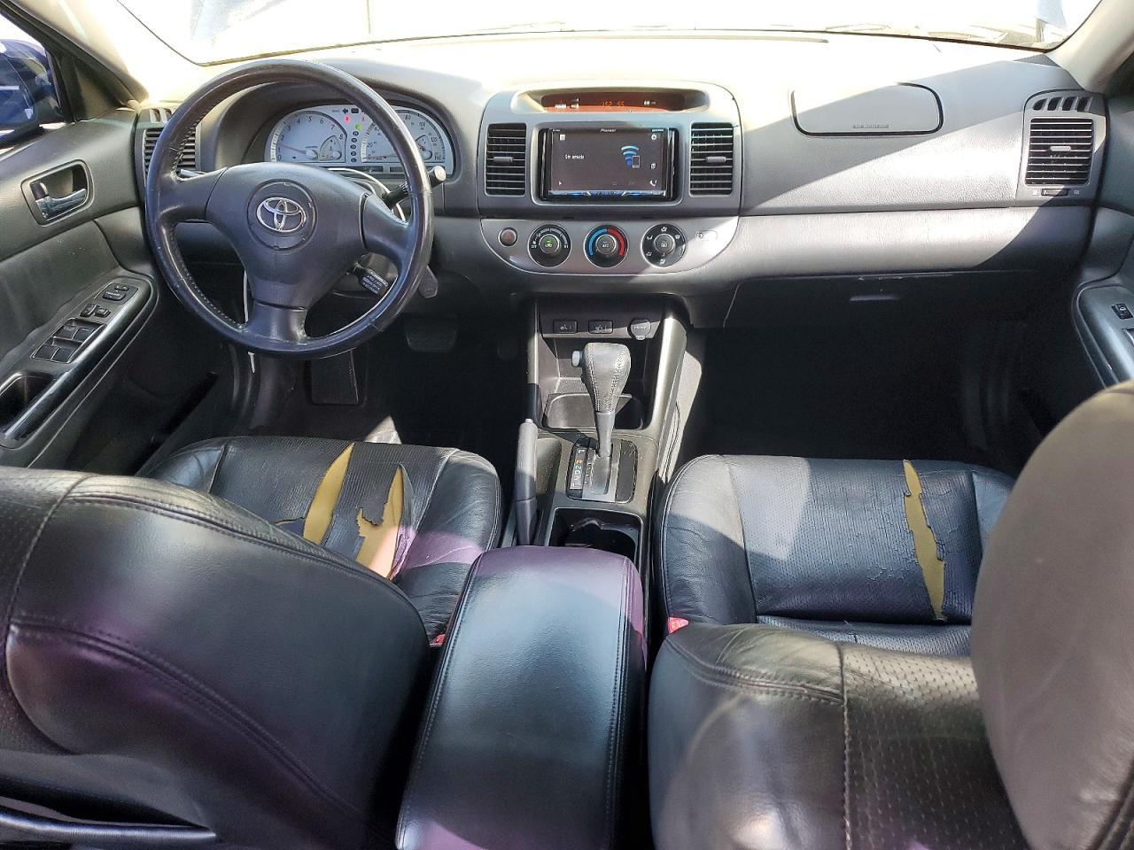 2002 Toyota Camry le