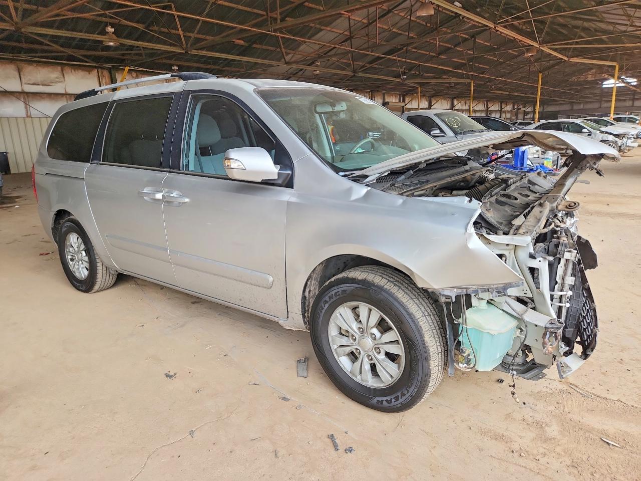 2012 KIA Sedona lx
