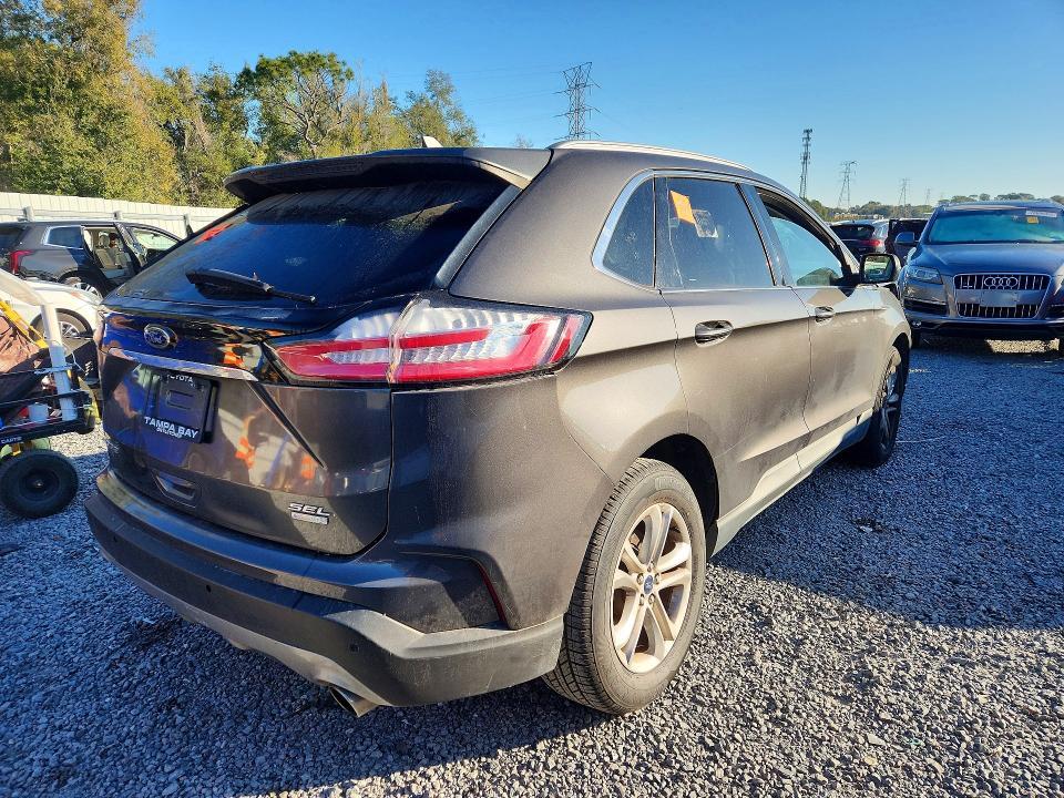 2020 Ford Edge sel