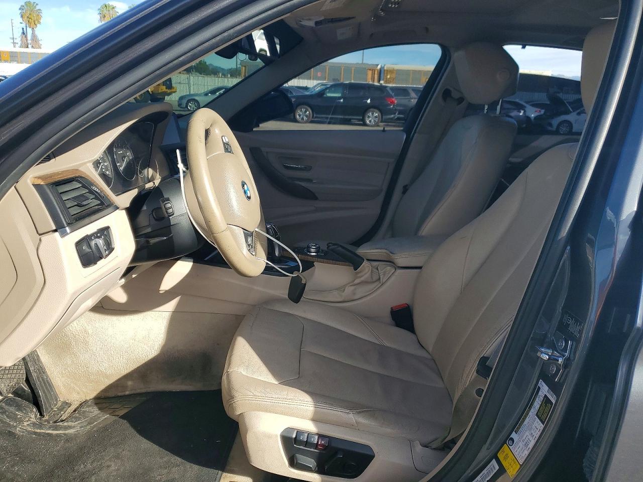 2012 BMW 328 i