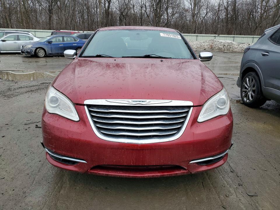 2013 Chrysler 200 Limited