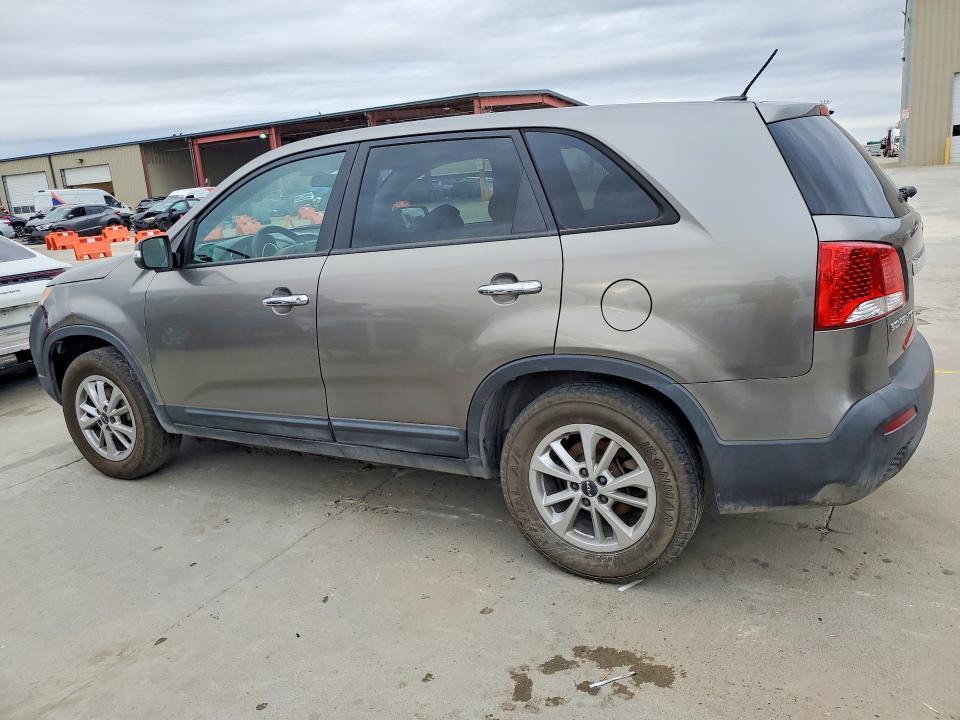 2011 KIA Sorento lx