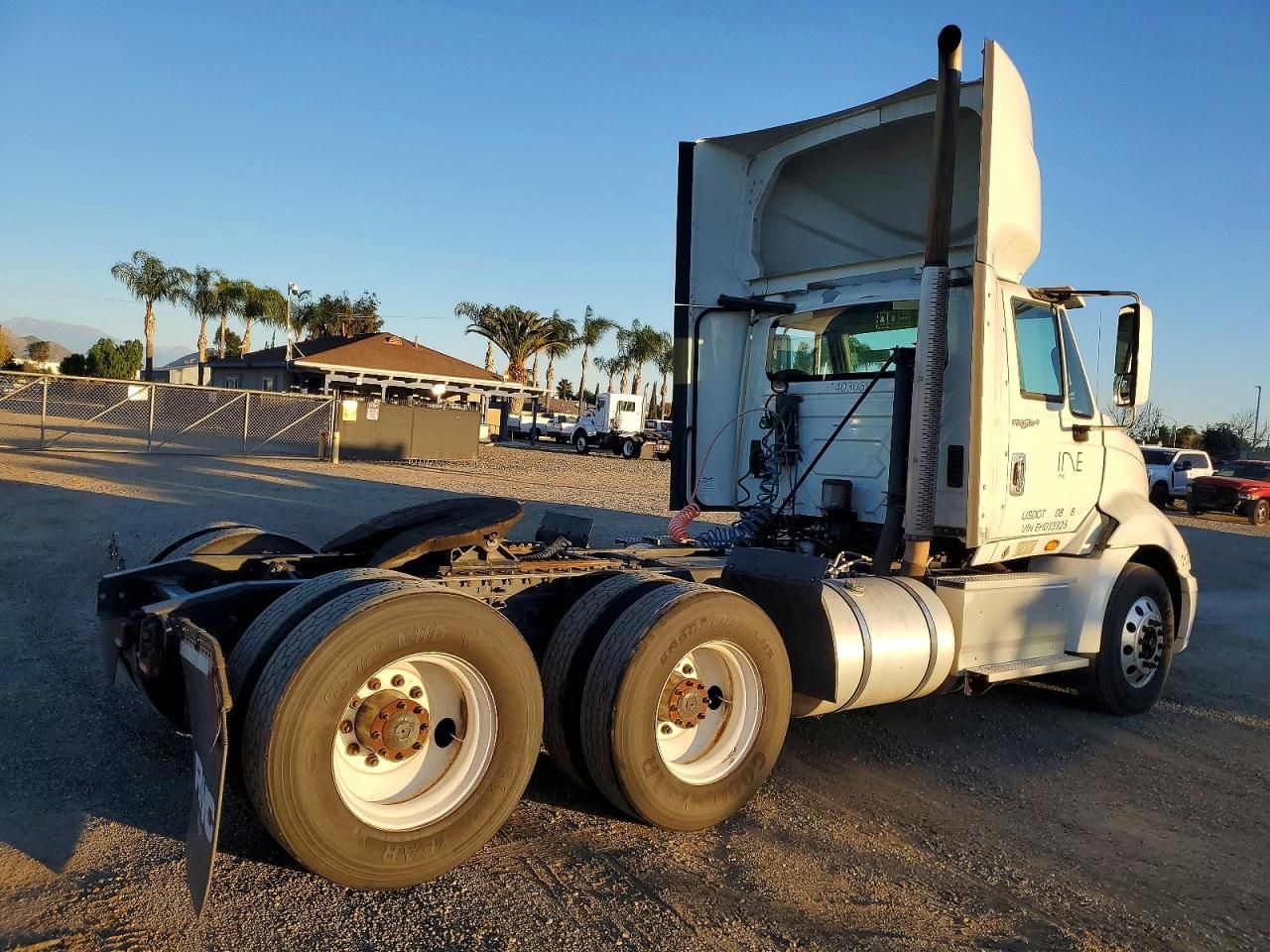 2014 International Prostar-Semi Truck