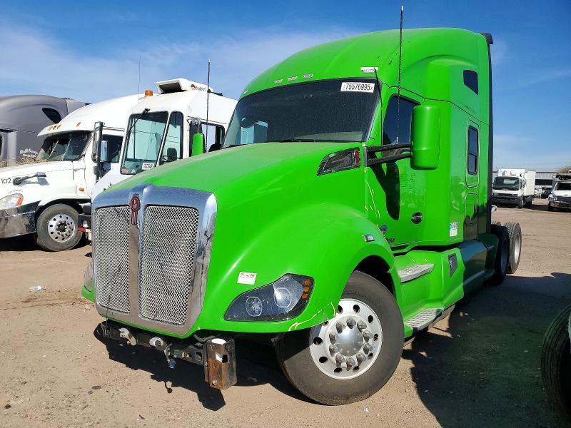 2018 Kenworth T680 Semi Truck