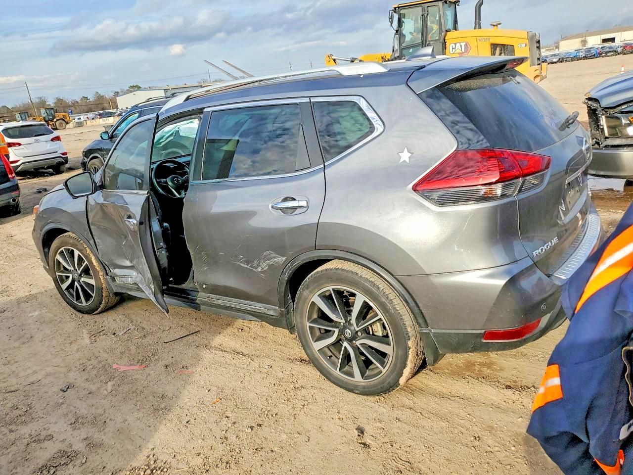 2020 Nissan Rogue s