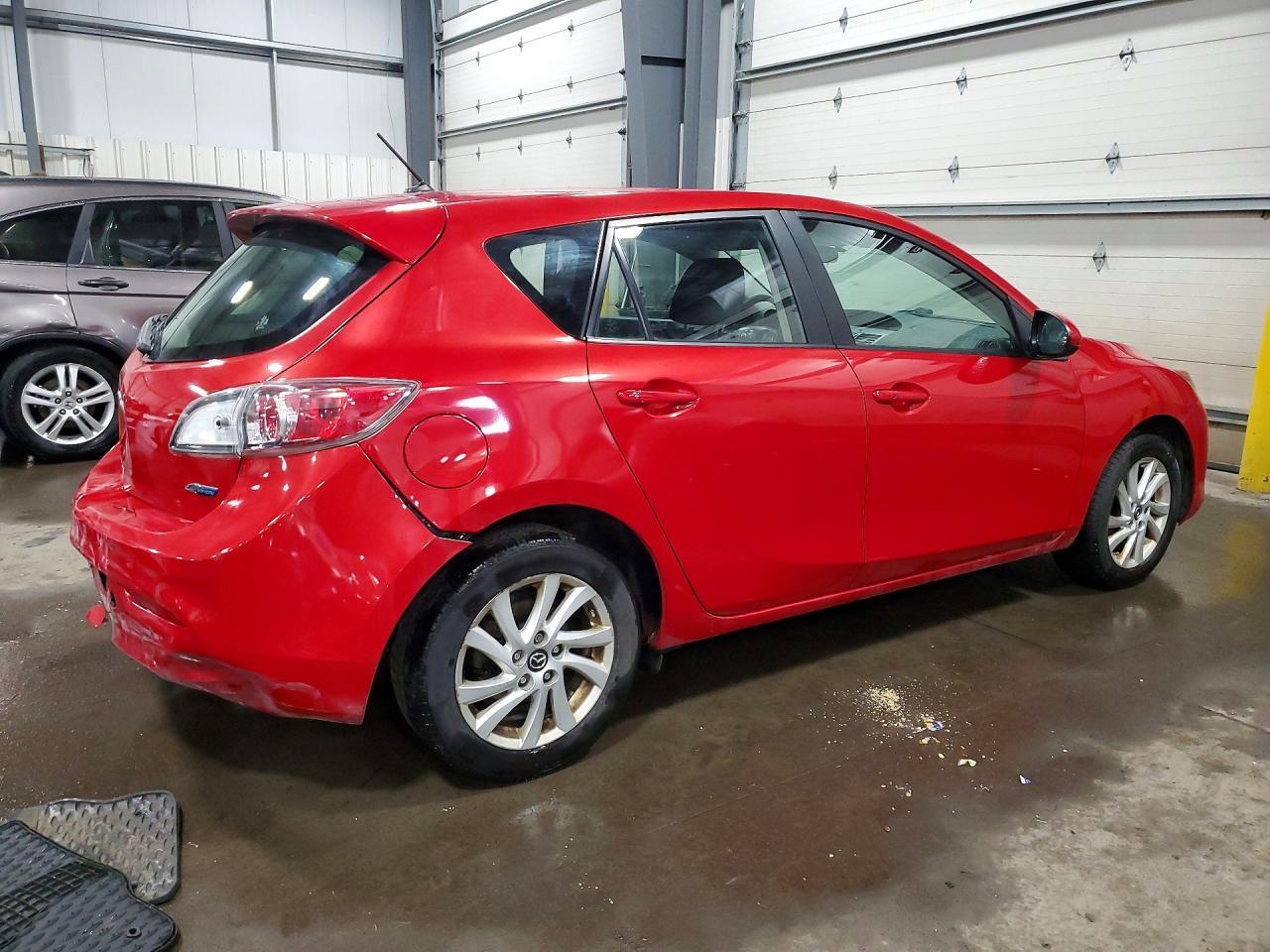 2013 Mazda 3 I