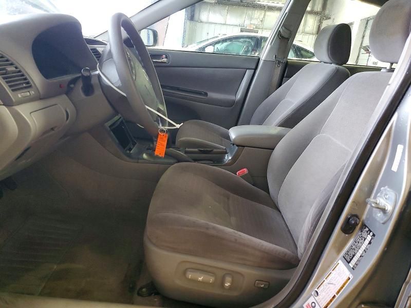 2006 Toyota Camry le