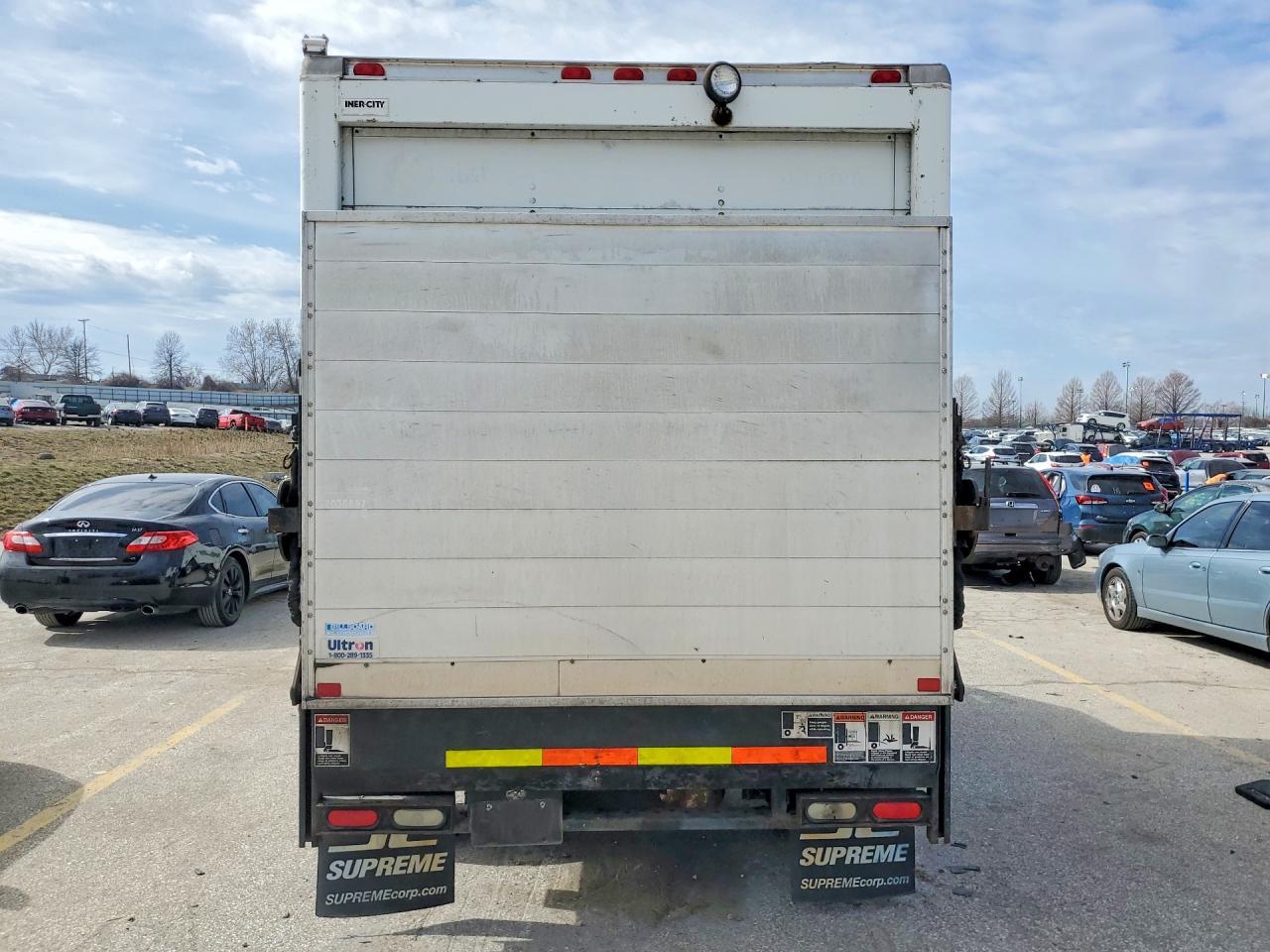 2008 Ford Econoline E350 Super Duty Cutaway Van