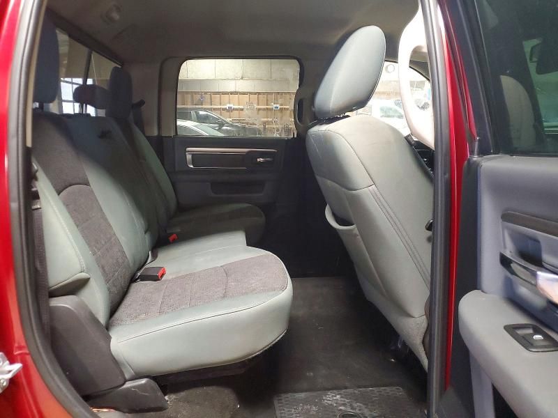 2015 Dodge Ram 1500 slt