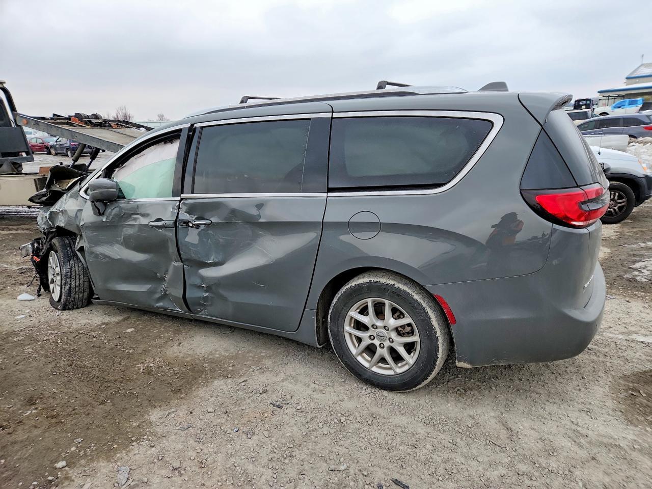 2021 Chrysler Pacifica Touring l