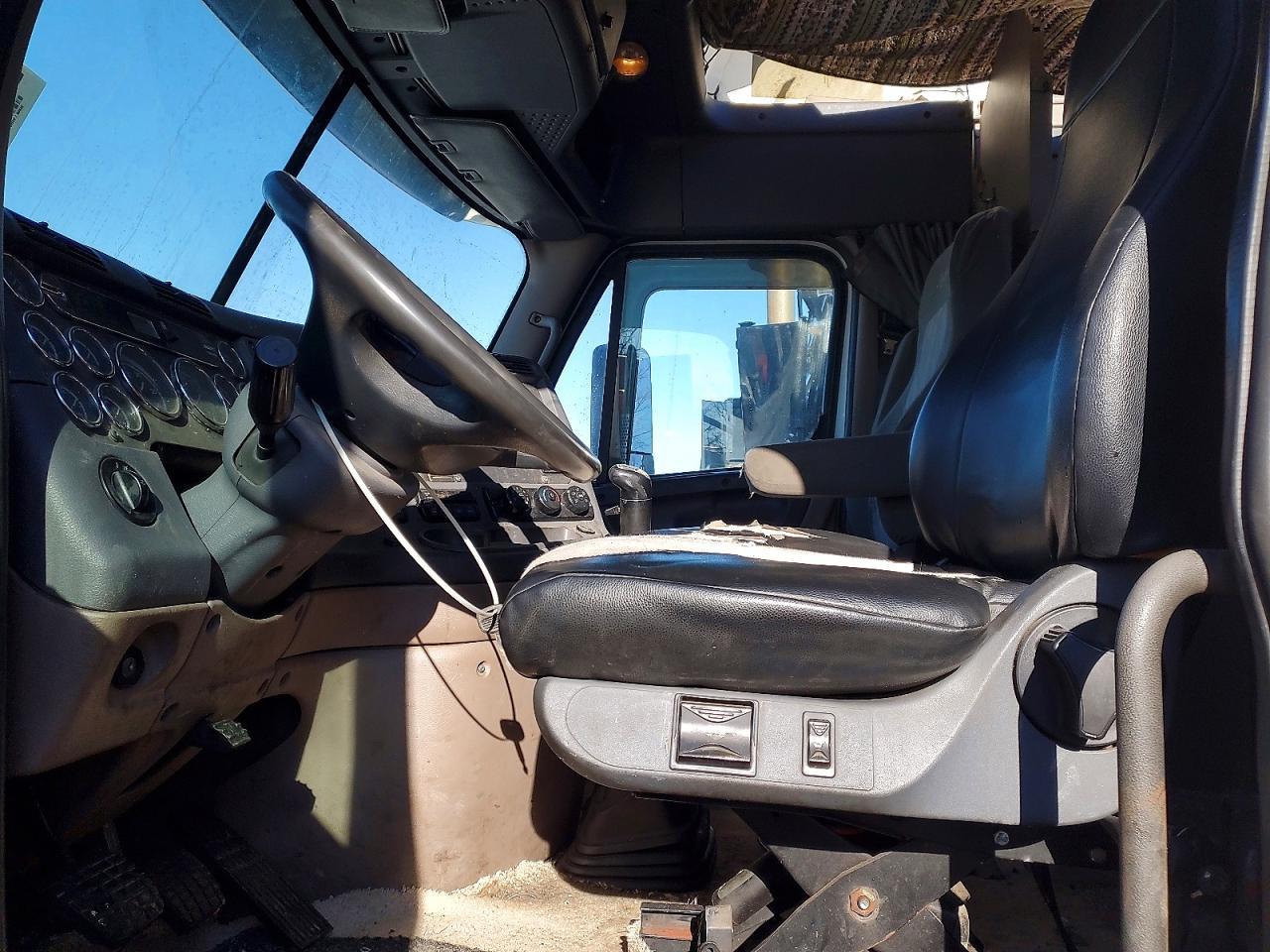 2013 Freigliner Cascadia 125