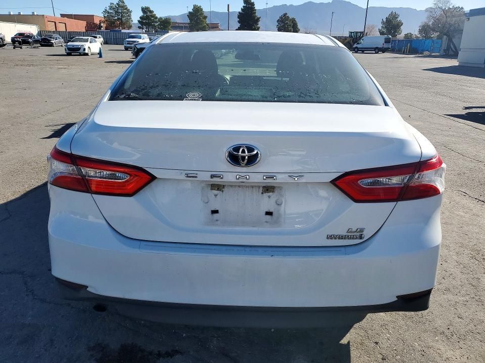 2018 Toyota Camry le