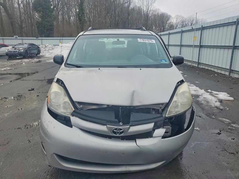 2009 Toyota Sienna ce