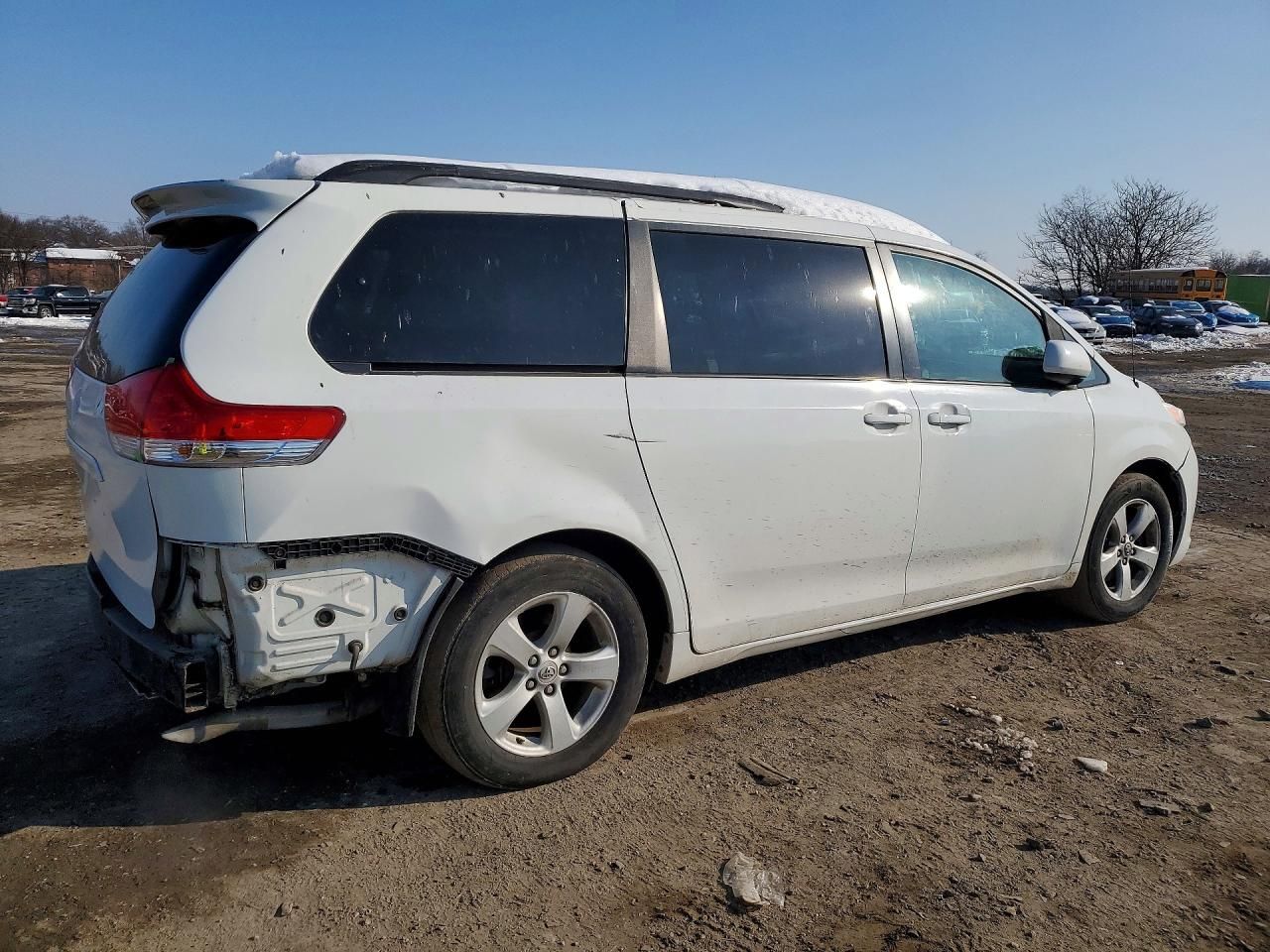 2011 Toyota Sienna le