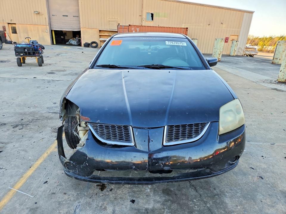 2005 Mitsubishi Galant es Medium