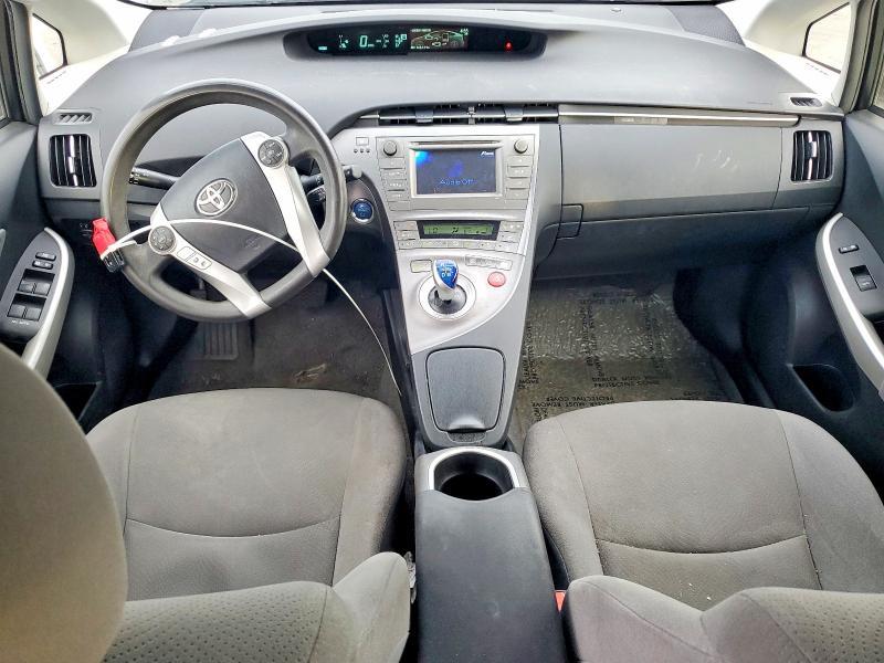 2014 Toyota Prius two