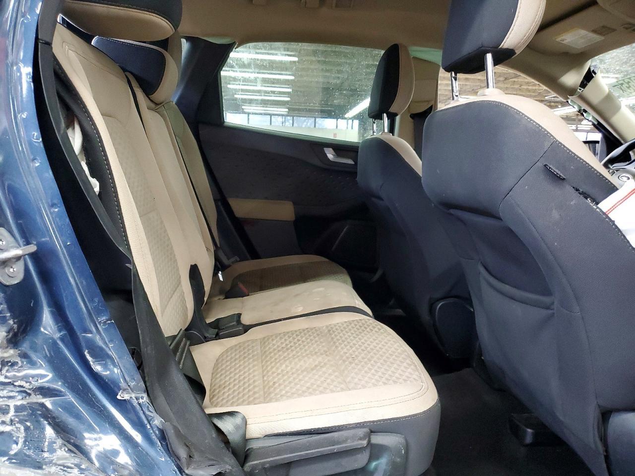 2020 Ford Escape se
