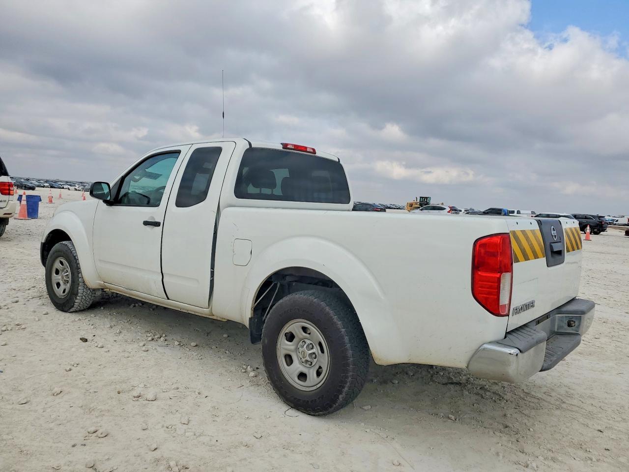 2015 Nissan Frontier S